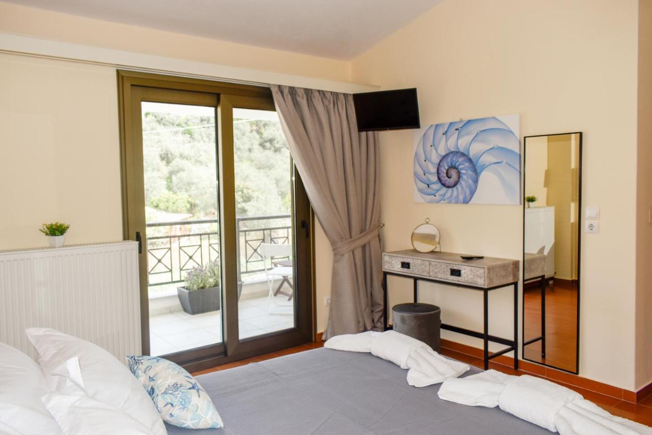 Zoe'S Flat Megali Ammos Apartment Skiathos Town Exterior photo